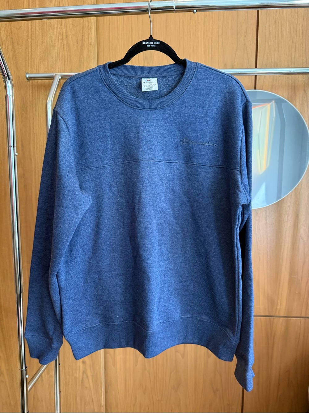 Pre-Loved Champion Men's Light Navy Heathered Crewneck Sweatshirt Size Large